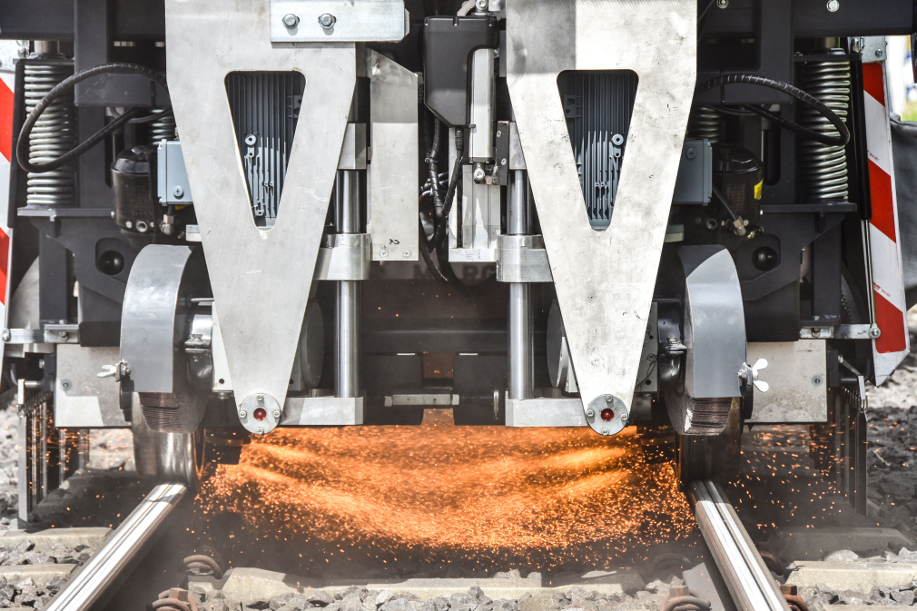 Nikon-Metric-Rail-Grinder-Topf