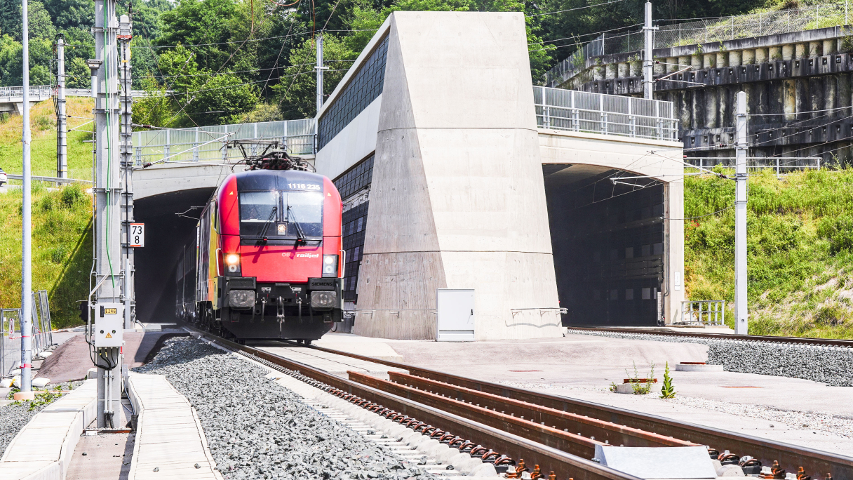 Portal-Koralmbahn-Kärnten_(c)-ÖBB.jpg