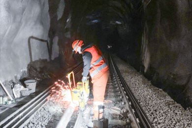 Nachhaltige-Technik-Akkubetrieb-im-Tunnel-und-Gleisbau