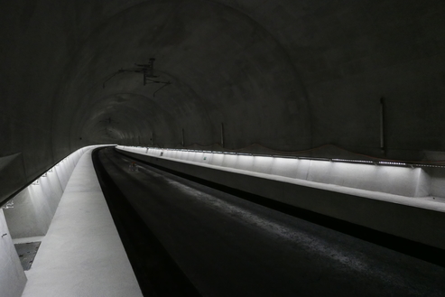 Rosshäuserntunnel_handraiLIT_1 (1)